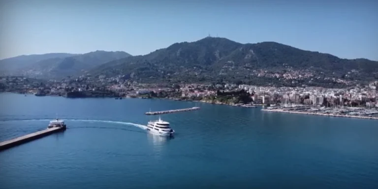 Λέσβоς: Πάνω από 6.000 Τούρκοι με visa express στο νησί για το 4ήμερο – «Θείο δώpο για τα καταστήματα»