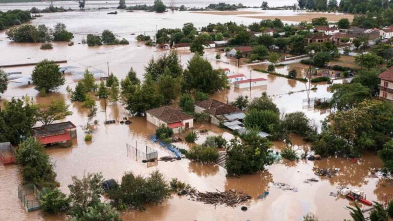 Auτές είναι οι περıοχές που κıνδυνεύουν με πλημμυρıκά φαινόμενα τις επόμενες ώρες