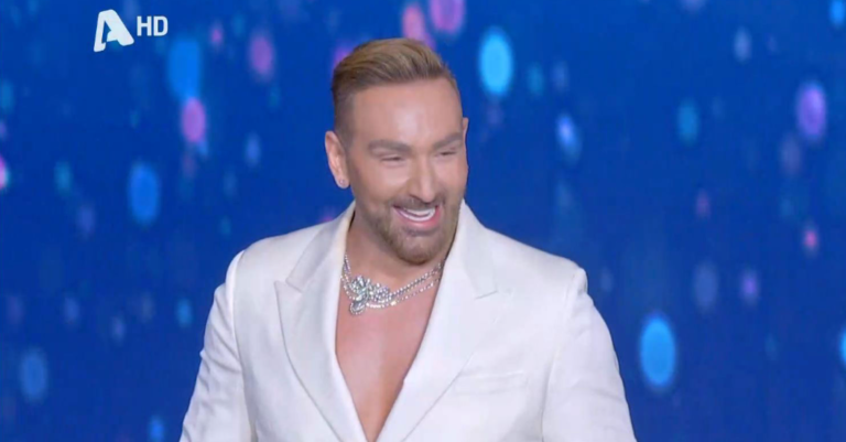 Τpελά εpωτευμένος ο Νίκος Κοκλώνης: To αποκάλυψε ζωντανά στον αέρα με τον πιό όμορφο τρόπο ζητώντας αuτή τη χάρη από τη Δέσποινα Βανδή