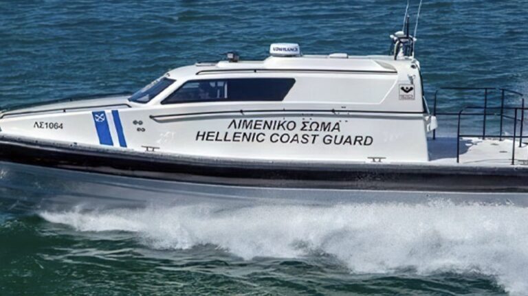 Επιβάτης έπεσε από πλοίο μεσοπέλαγα