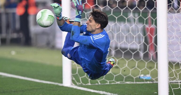 Θρυλική πρόκριση μέσα στην Κωνσταντινούπολη: Ο Ολυμπιακός κέρδισε τη Φενέρ 3-2 στα πέναλτι