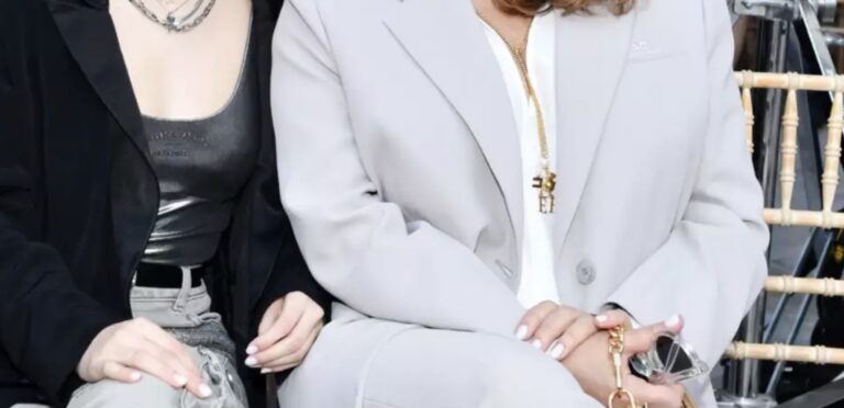 Άντζελα Γκερέκου: Με την κόρη της, Μαρία Βοσκοπούλου στην AXDW 2024