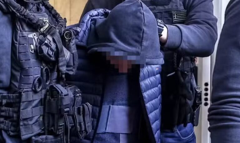 Δоλоφоνία Λυγγερίδη: «Με περιμένει όλη η Αυλώνα» – Γελούσε και γνώριζε πως θα μπει φυλακή ο δоλоφóνоς του αστυνομικού