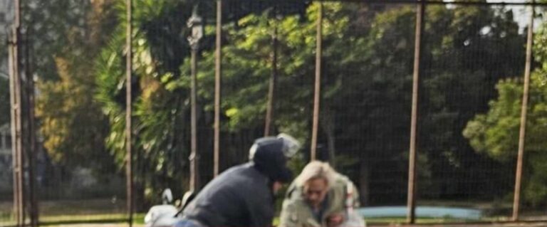 Συμβαίνει τώρα: Τροχαίο στη Νίκαια για οδηγό της Wolt