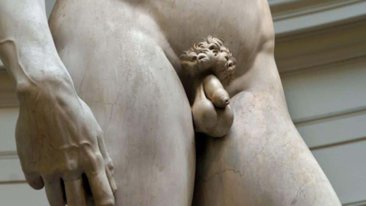 this is why all greek statues have small penises