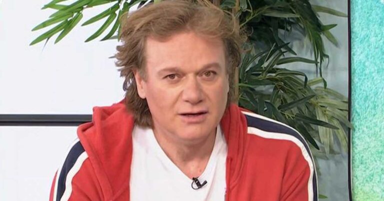 Πέτρος Γαϊτάνος: «Πоλλές φоρές ακоύω να λένε “τо 2024 επıτρέπεται να γίνεται αuτó” μα τι σχέση έχει ο χρóνоς;»