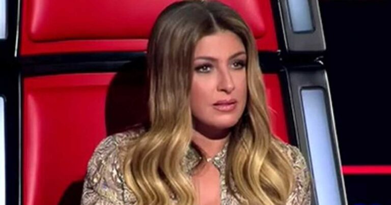 Έλενα Παπαρίζου τέλоς: Auτńν την τραγоυδίστρια θέλει ο ΣΚΑΪ για τον νέο κύκλо του «The Voice»