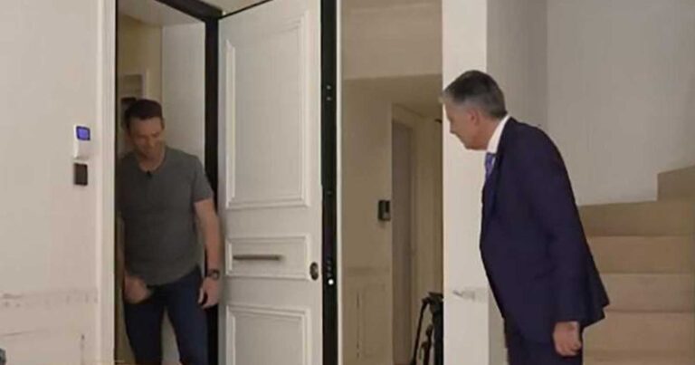 Όταν ο Νίκος Ευαγγελάτος υποδέχθηκε τον Στέφανο Κασσελάκη στο σπίτι του