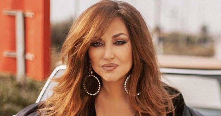 Καίτη Γαρμπή: Όταν η Ελληνίδα τραγουδίστρια είχε φωτογραφηθεί μαζί με τον Ρομπέρτο Καβάλι στην έπαυλή του