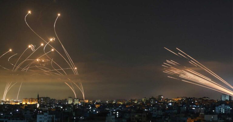 Ο ατσάλινος θόλος του Ισραήλ – Πώς κατάφερε να αποτρέψει την ιρανική επίθεση καταρρίπτοντας drones και πυραύλους