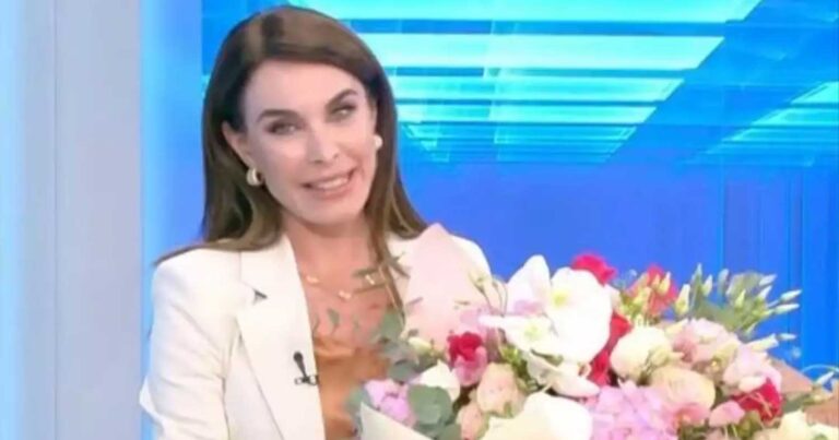 Τατιάνα Στεφανίδου: «Αuτά στην τηλεόραση τα έχει ξεκινήσει η Ελένη Μενεγάκη, της ευχόμαστε να πάει πολύ καλά»