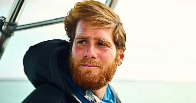 Τζέιμς Καφετζής: Συναντήθηκε με τον πατέρα μετά το ναυάγιο στον Ειρηνικό – Η πρώτη συγκινητική φωτογραφία τους