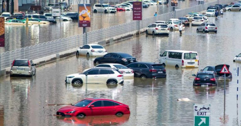 Ντουμπάι: Πάνω από 1 δισ. δολ. οι ζημιές από τις πλημμύρες – Σχεδόν 9 στους 10 κατοίκους δεν έχουν ασφάλιση σπιτιού