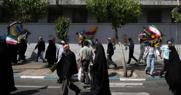 Ο φόβος του «Μαύρου Κύκνου»: Η κρίση στη Μέση Ανατολή τρομάζει τις αγορές – Τι θα συμβεί σε πετρέλαιο και επιτόκια