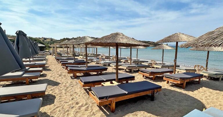 Πώς θα λειτουργούν τα beach bars και οι καντίνες στις παραλίες το καλοκαίρι