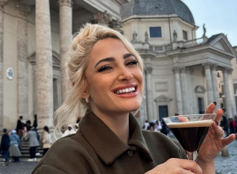 Στο νοσοκομείο η Ιωάννα Τούνη – Η πλαστική που έκανε