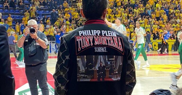 Δημήτρης Γιαννακόπουλος: Δείτε πόσο κοστίζει το μπουφάν Tony Montana που φορούσε ο DPG