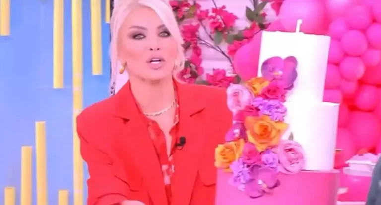 Γενέθλια στο πλατό για την Κατερίνα Καινούργιου – Η επική ατάκα της