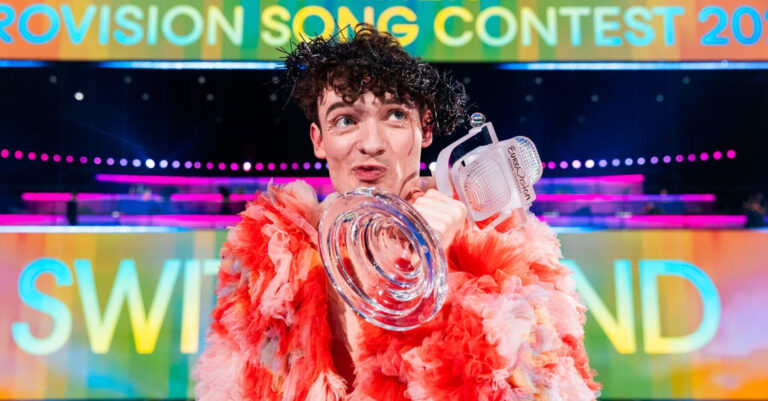 «Κάπου ανάμεσα στα 0 και 1, εκεί βρήκα το βασίλειό μου»: Το ταξίδι του Nemo μέσα από τους στίχους του «The Code»