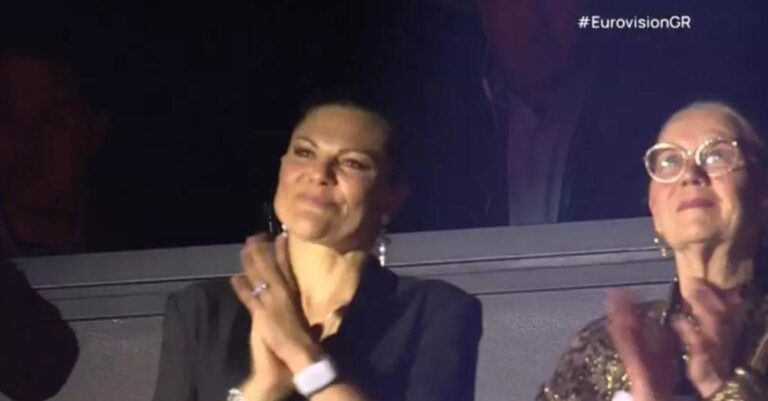 Eurovision 2024: Άβολη στιγμή για Αλευρά και Καλούτα – Δεν γνώριζαν τη διάδοχο του σουηδικού θρόνου