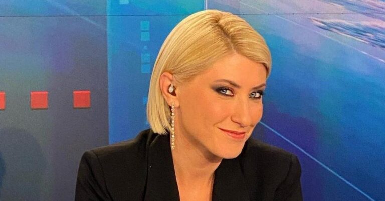 Σία Κοσιώνη: Η έκπληξη που δέχτηκε από τους συνεργάτες της για τα γενέθλιά της – Η ανάρτηση για την ηλικία της