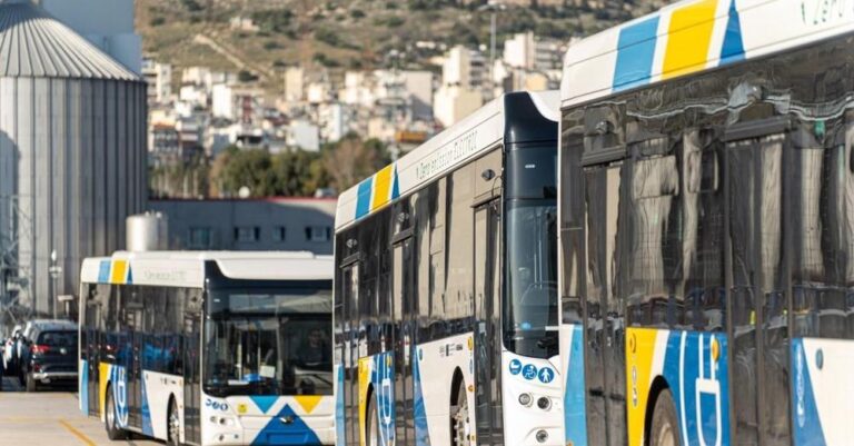 Τραγέλαφος με τα ηλεκτρικά λεωφορεία στην Αθήνα: Κυκλοφορεί μόνο το ένα τρίτο γιατί δεν έχουμε… φορτιστές