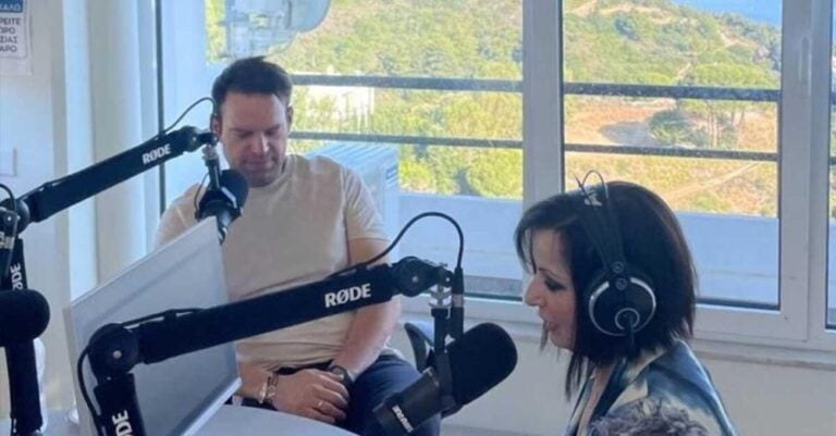 Στέφανος Κασσελάκης: Αποχώρησε εκνευρισμένος από ραδιοφωνική εκπομπή – «Άναψαν τα αίματα» με δημοσιογράφο