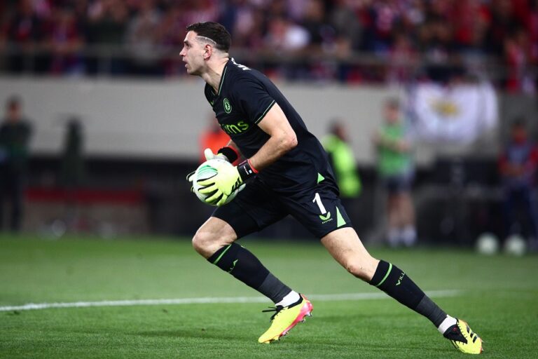 O Ολυμπιακός πλήγωσε των Μαρτίνες