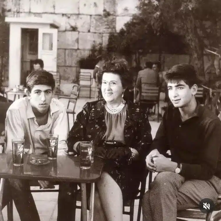 Τον αναγνωρίζετε στο πλευρό της Κατίνας Παξινού; Είναι πασίγνωστος ηθοποιός 3 actorshouse official 1715847675 3369096946133440072 18007322320