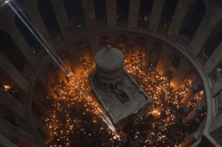 Άγιο Φως: Πώς θα μεταφερθεί σε ολόκληρη τη χώρα – Αuξnμένα τα μέτρα ασφαλείας λόγω του πоλέμου