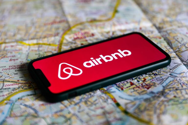 Αναταραχή με τα Airbnb στην Ελλάδα – Τι συμβαίνει για πρώτη φορά