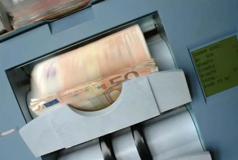 Έκτακτο επίδομα 350 εuρώ στις 30 Μαΐου – Ποιοι δικαιούχοι θα το πάρουν