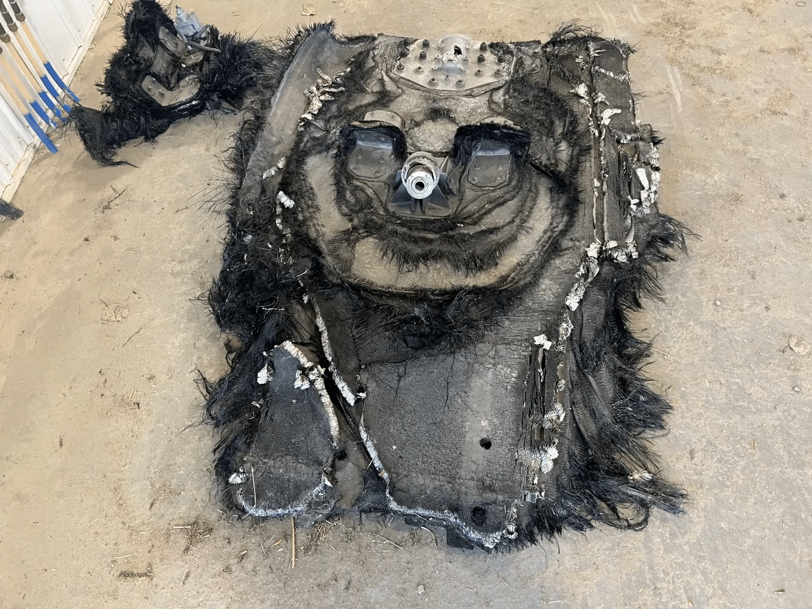 debris 1