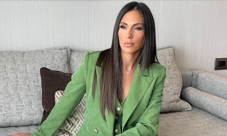 Κοιλιακοί φέτες, κορμί λαμπάδα: Η Ανθή Βούλγαρη το φόρεσε καλύτερα από όλες και παρέδωσε μαθήματα στυλ