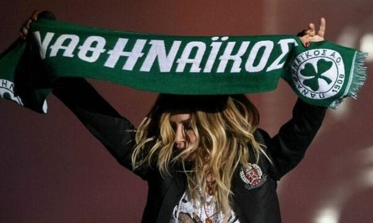 Οι παίκτες του Ολυμπιακού πήγαν στην Βίσση και εκείνη τους τρόλαρε με τον ύμνο του Παναθηναϊκού