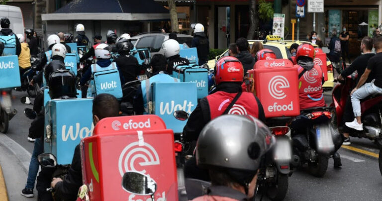 Χαμός με efood και Wolt – Η μεγάλη αλλαγή που δεν έχει πάρει χαμπάρι κανένας