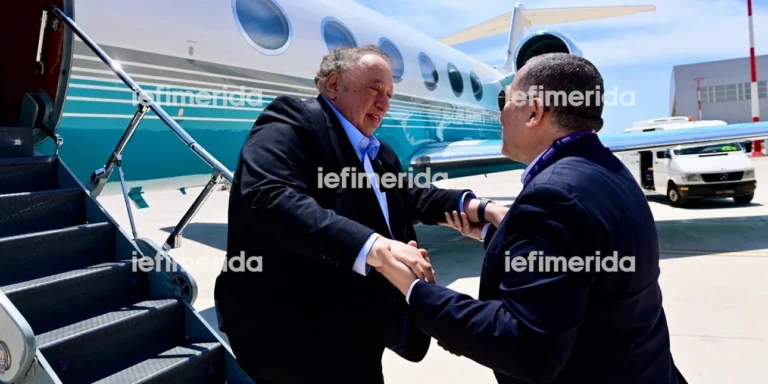 Στην Αθήνα με το learjet του ο δισεκατομμυριούχος Τζον Κατσιματίδης -Γιατί ήρθε στην Ελλάδα, δείτε φωτογραφίες