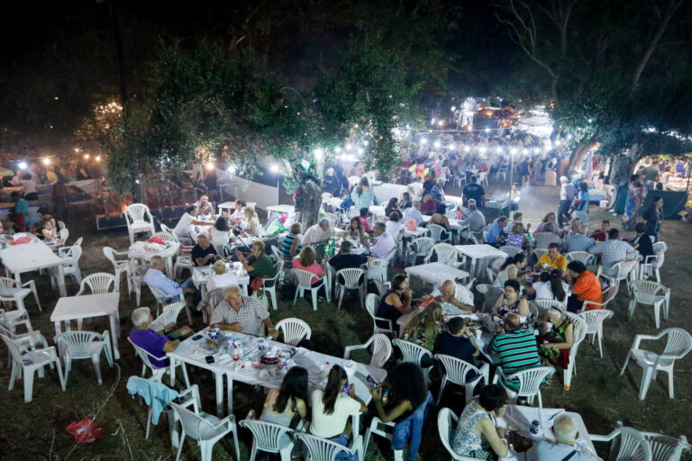Μαθεύτηκε τι έφαγαν τα 37 άτομα σε πανηγύρι στην Ηλεία και έπαθαν τροφική δηλητηρίαση