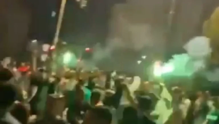 Βγήκαν στους δρόμους οι φίλαθλοι του Παναθηναϊκού μετά την κατάκτηση