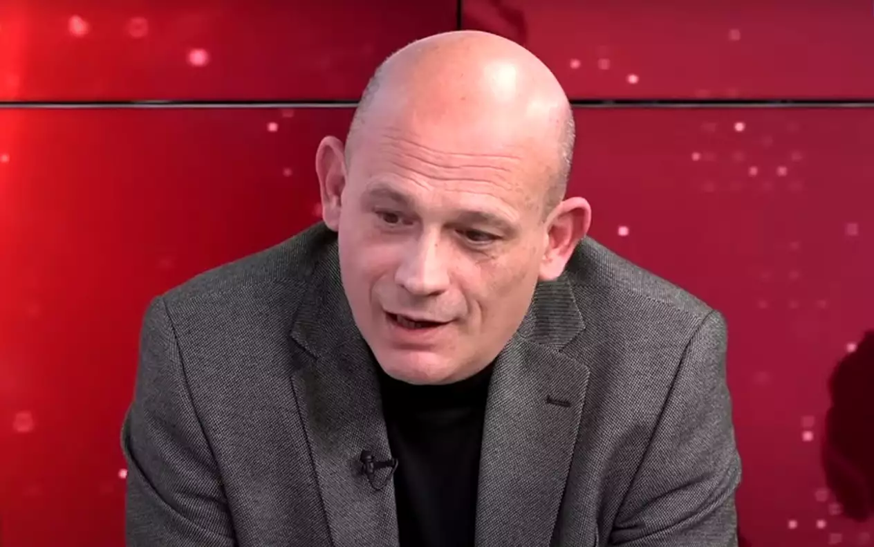 paris karvounopoulos