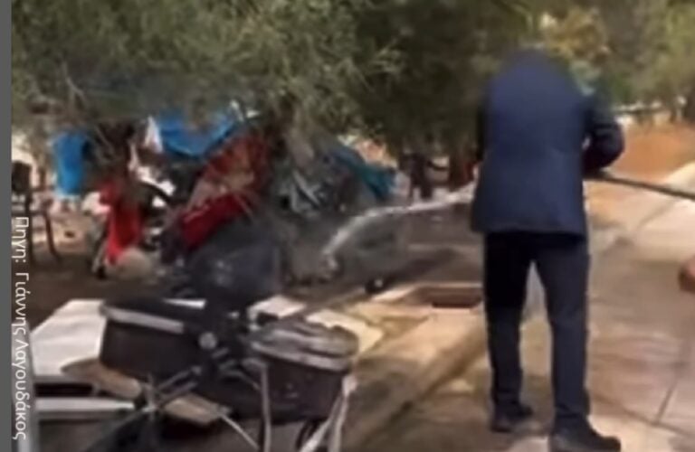 Σάλος με την κίνηση του Δημάρχου Περάματος σε οικογένεια Ρομά – «Στο σπίτι σας»