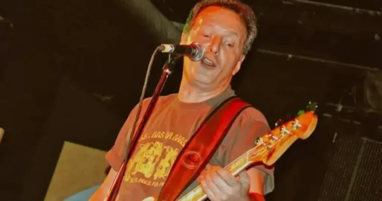 Αντώνης Τουρκογιώργης: Πέθανε σήμερα ο θρυλικός ροκ τραγουδιστής στα 73 του χρόνια