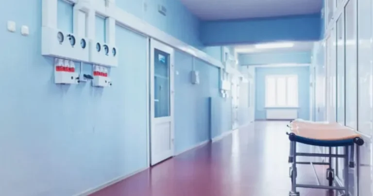 Πέθανε από μυοκαρδίτιδα καρδιάς μαθητής ενώ διάβαζε για τις Πανελλήνιες στο δωμάτιο του
