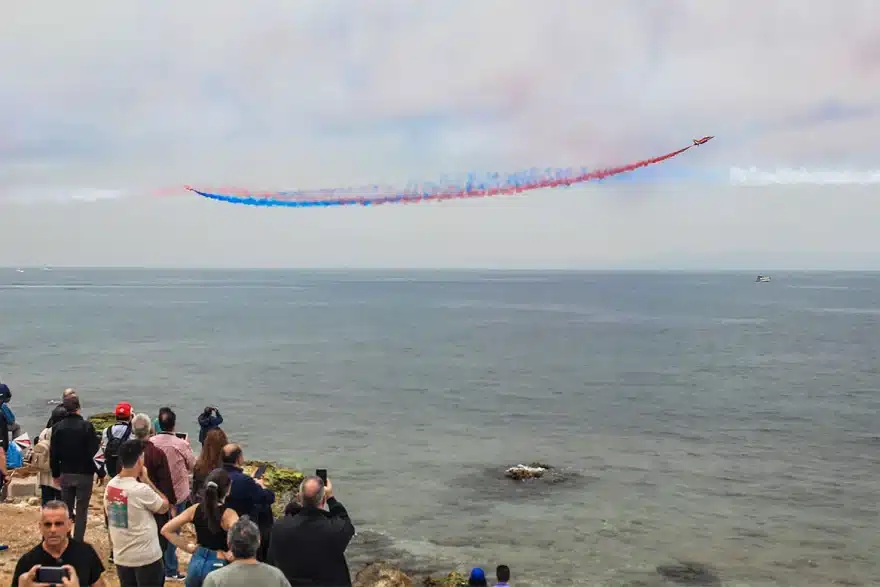 red arrows 9