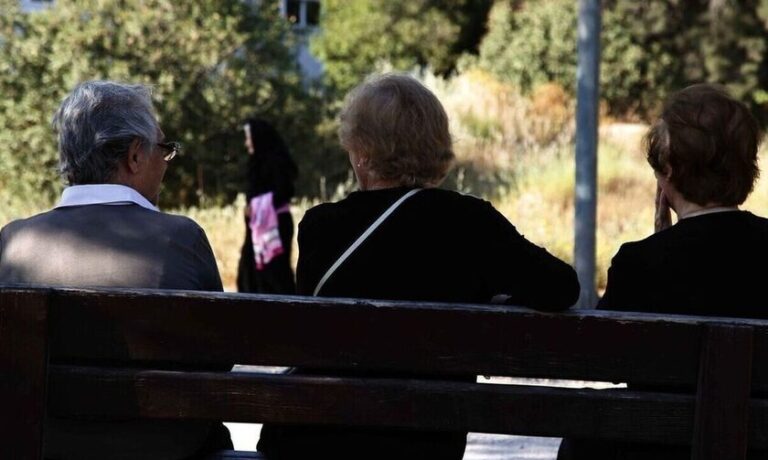 Συντάξεις χηρείας – Το υπουργείο Εργασίας ετοιμάζει νέες περικοπές για χιλιάδες δικαιούχους – Όλα τα σενάρια