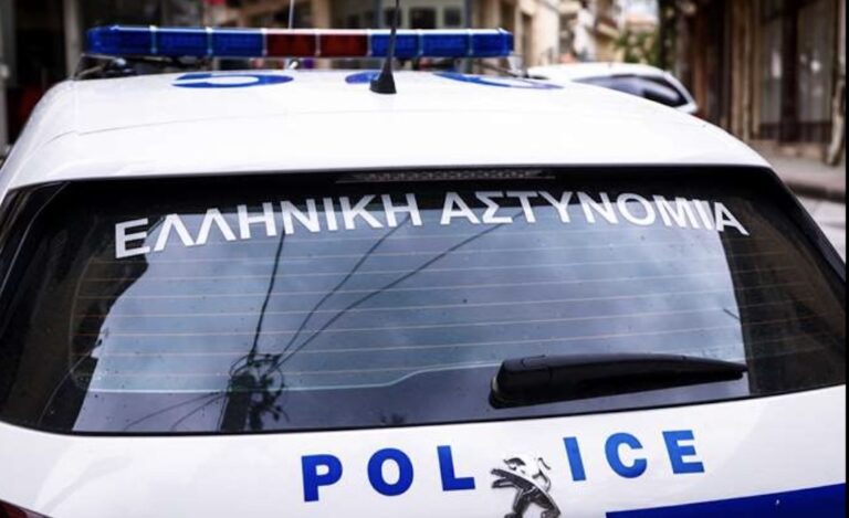 Tpόμος για 13χpονο, τον απείλησε με μαχαίρι και τον λήστεψε 15χpονος