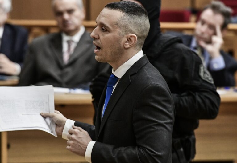 Αθώος ο Ηλίας Κασιδιάρης για δημόσια υποκίνηση βίας και διασπορά ψευδών ειδήσεων