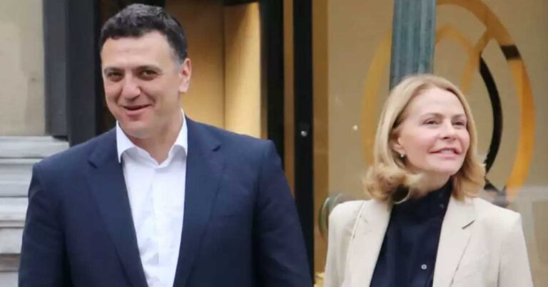 Τζένη Μπαλατσινού – Βασίλης Κικίλιας: Εύχονται για το Πάσχα με την πιο τρυφερή φωτογραφία τους μαζί με τον γιο τους