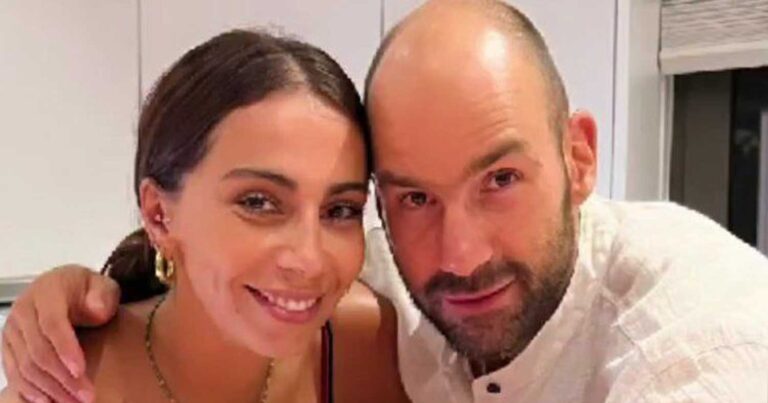 Ολυμπία Χοψονίδου – Βασίλης Σπανούλης: Οι φωτογραφίες από το οικογενειακό Πάσχα με τα παιδιά τους