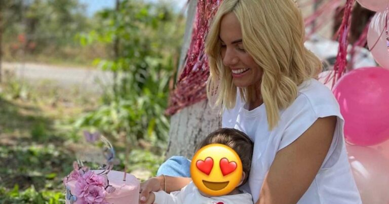 Ιωάννα Μαλέσκου: Η κόρη της έγινε ενός έτους – Οι φωτογραφίες και το μακροσκελές μήνυμα